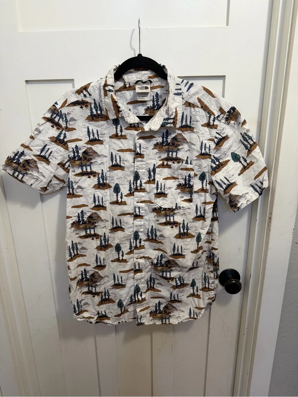 THE NORTH FACE Men's Short Sleeve Baytrail Pattern Button Down Shirt Size Large